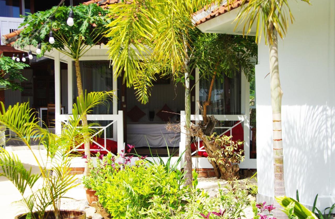 The High Dive Gili Gede By Ultimate Resorts エクステリア 写真