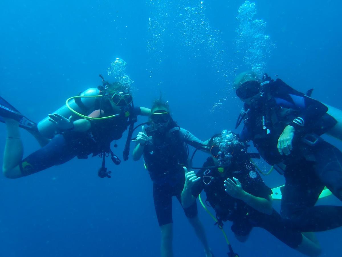 The High Dive Gili Gede By Ultimate Resorts エクステリア 写真